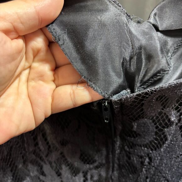 Wednesday Addams Gothic Prom Dress Black Lace 80s Vintage Nuance Ruched Size 11 - Picture 8 of 15